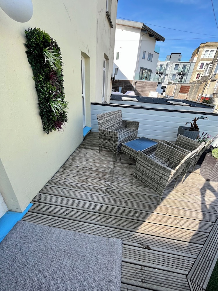 Lazy Waves Boutique B&B 21/50