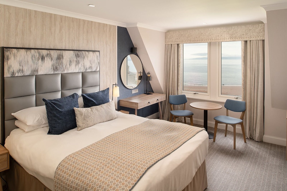 Seamill Hydro Hotel 8/50