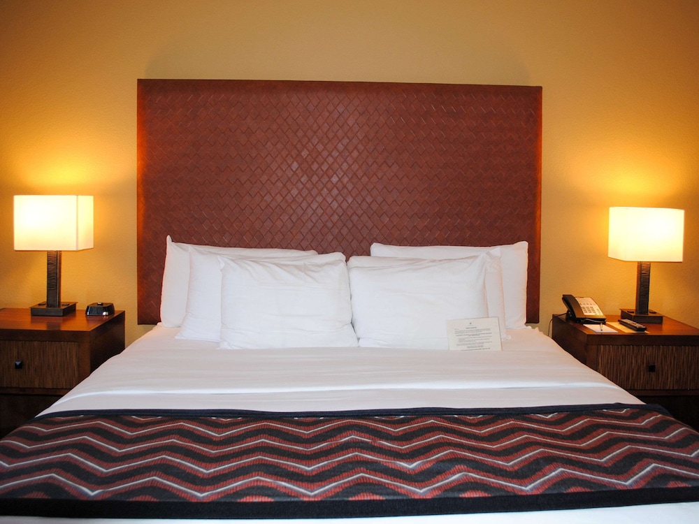 The Golden Hotel, an Ascend Collection Hotel 9/45