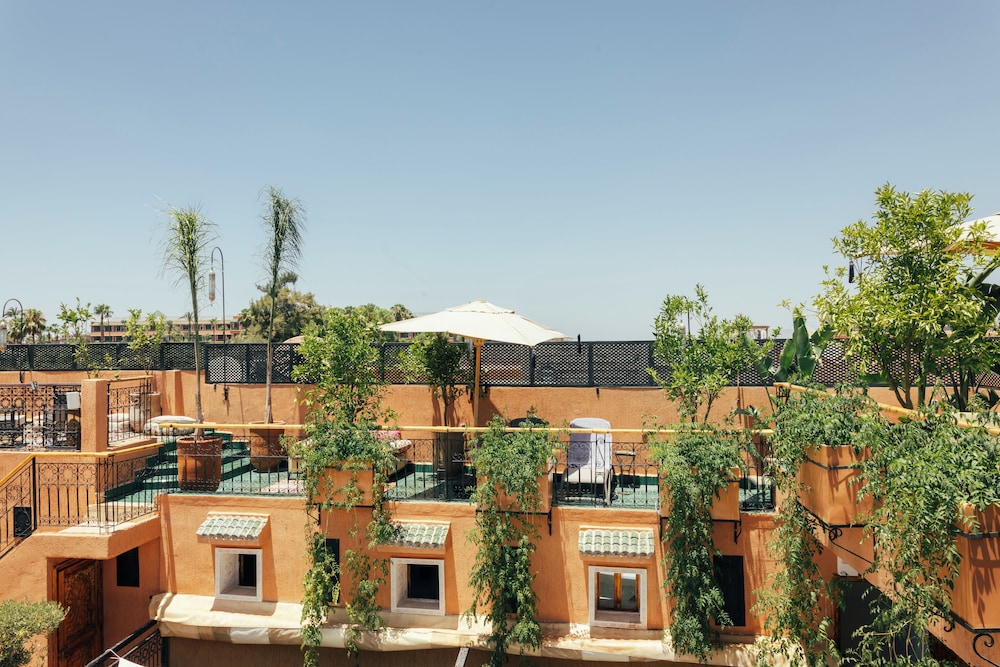 Riad Anya 2/50