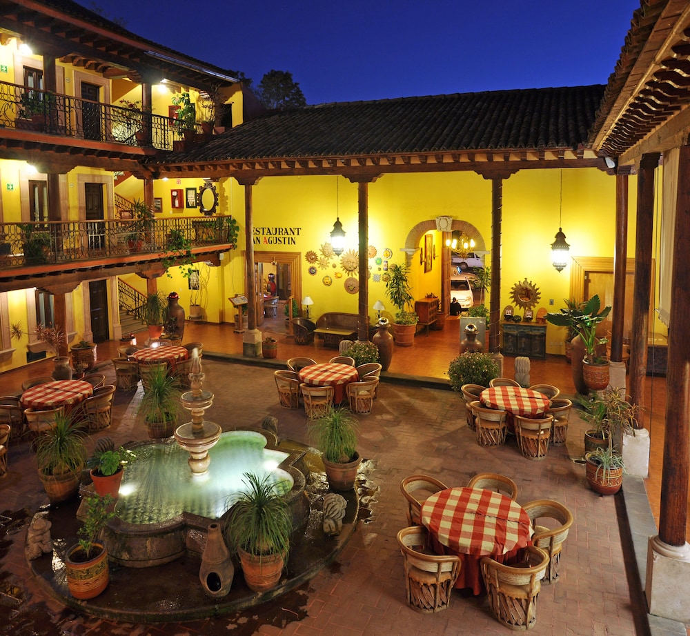 Hotel La Parroquia 3/82