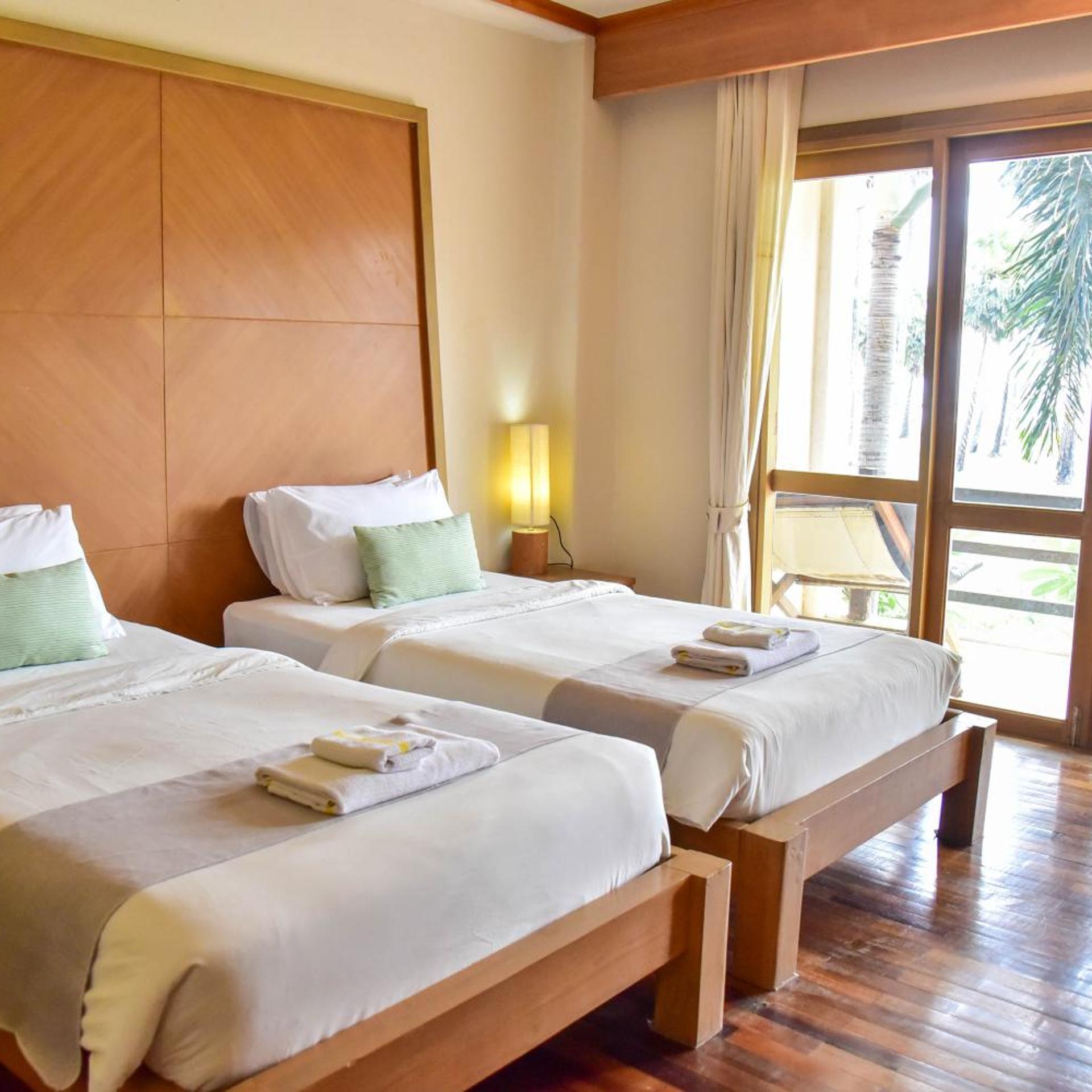SUPERIOR, TWIN BEDS