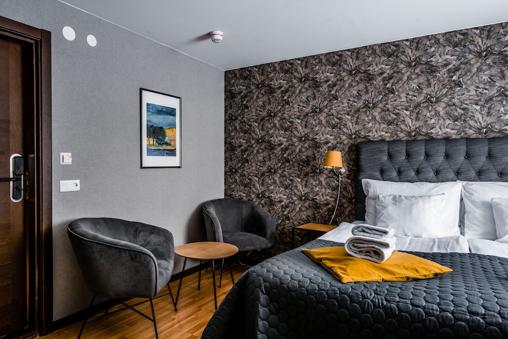 Best Western Hedasen 18/50