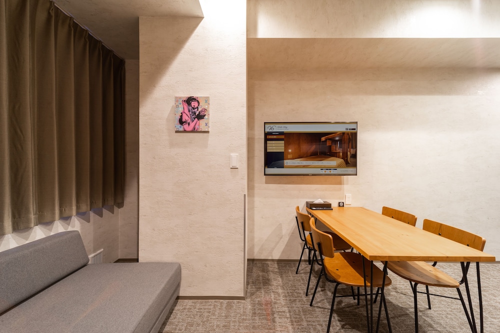Wellstay Namba 38/50
