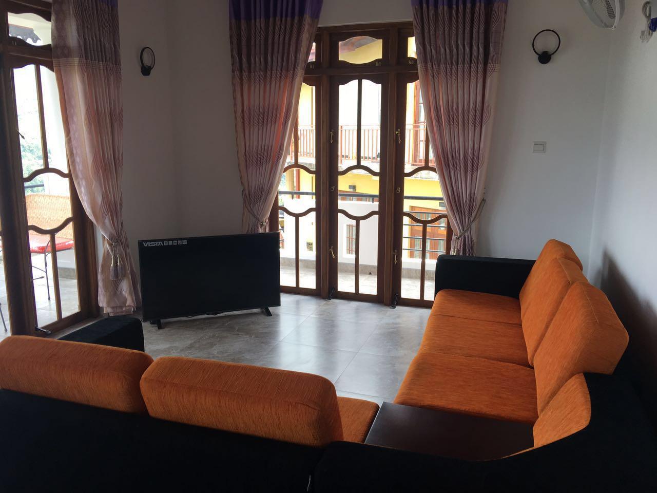 Kandyan Bluestar Villa 15/18