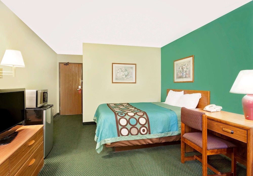 Spark by Hilton Carlisle South 12/22