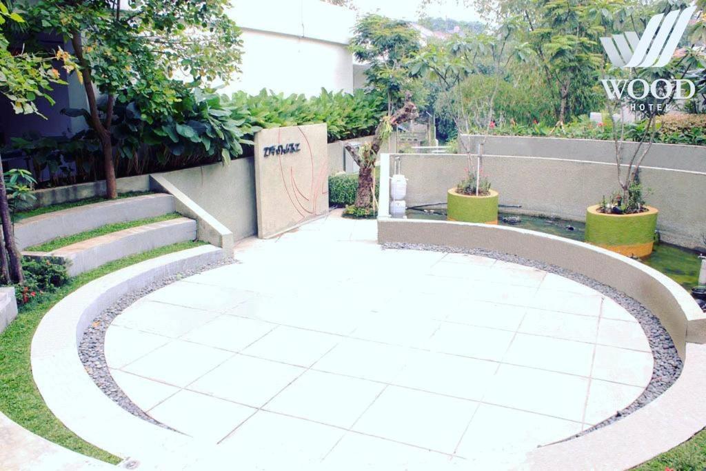 Wood Hotel Bandung 9/21