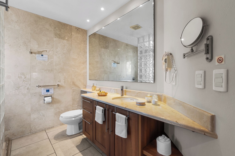 Hotel Boutique Marina Banderas 50/50