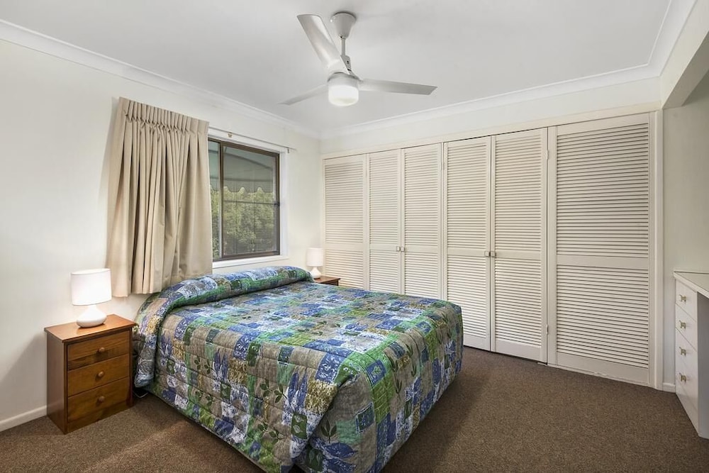 Whiteoaks Motel and Lodges 8/20