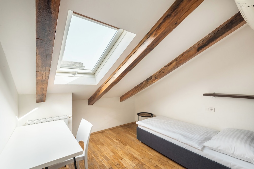 2 Bedrooms, Loft, Superior, Apartment, 3 Beds, City View, Private Bathroom, Sofa
