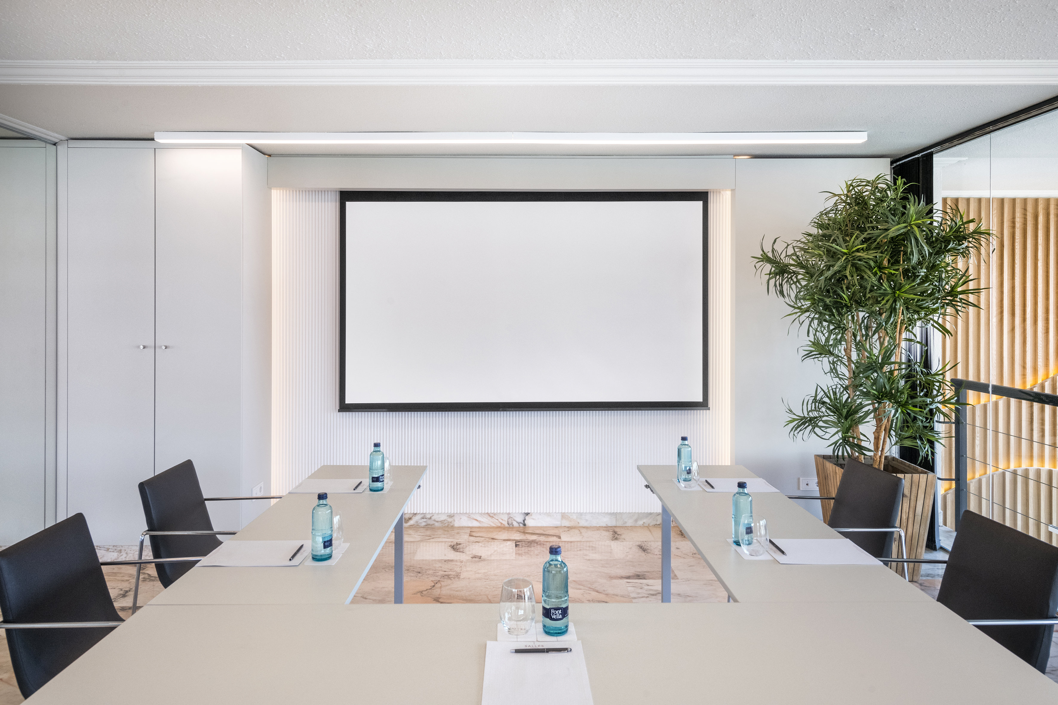 Salles Hotel Ciutat Del Prat 62/71