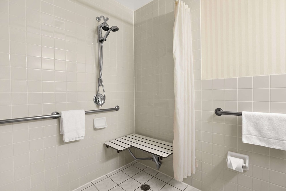 Travelodge By Wyndham San Francisco Bay 6/16