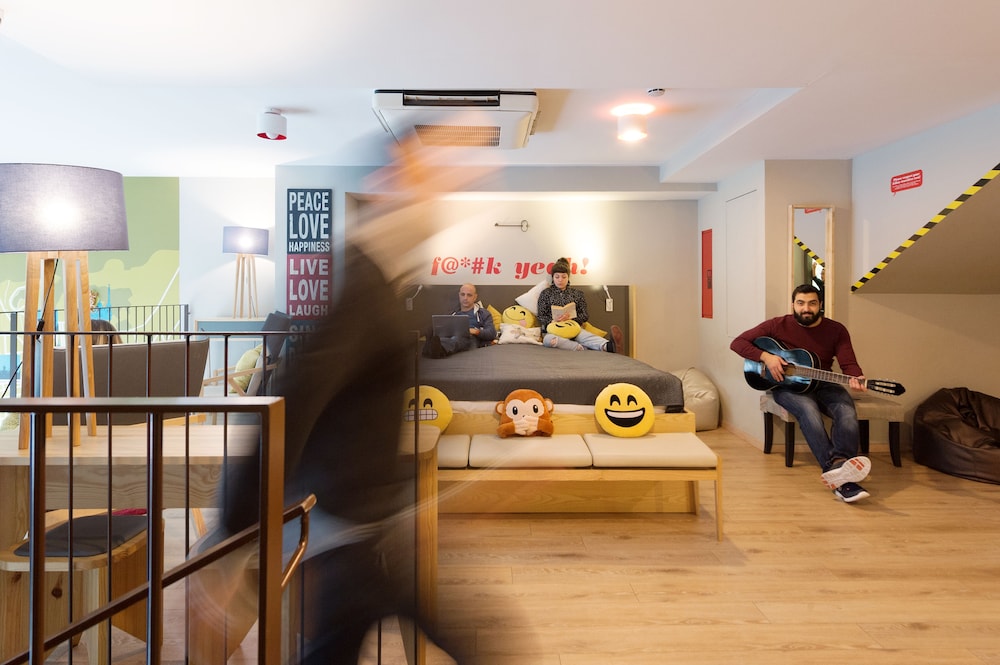 Yeah Barcelona Hostel 25/34
