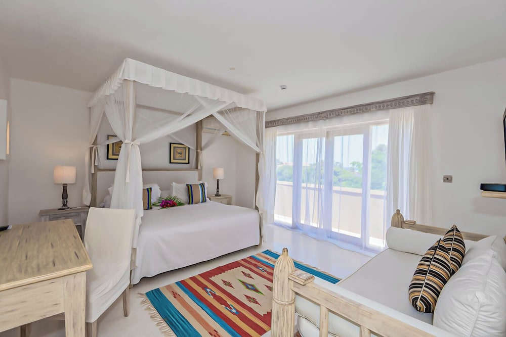 Ocean, Medina, Lodge