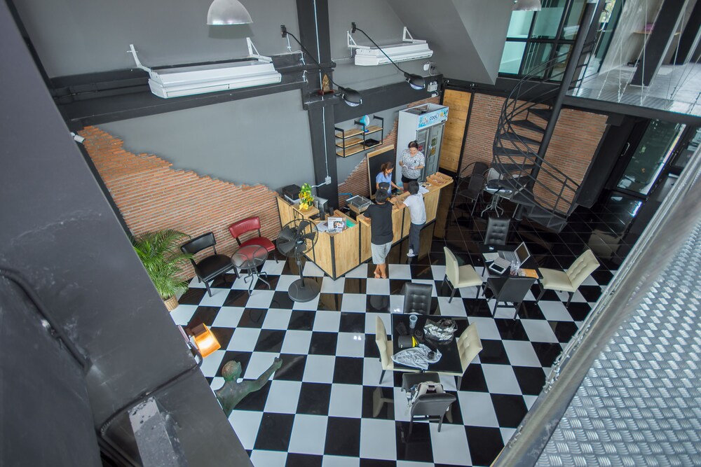 The Logbook Room And Cafe 20/25