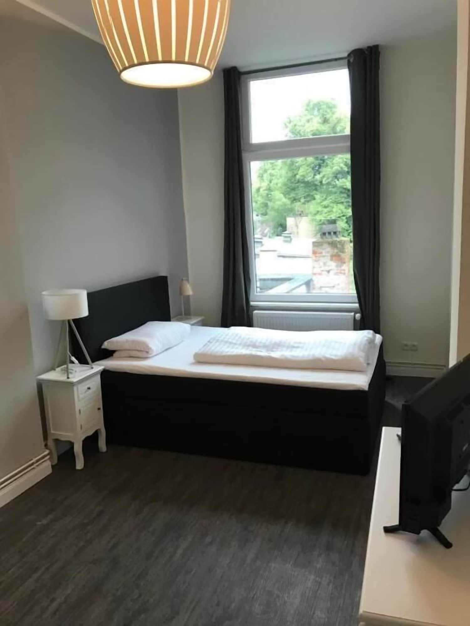 Hotel Fame Am Hauptbahnhof 2/18