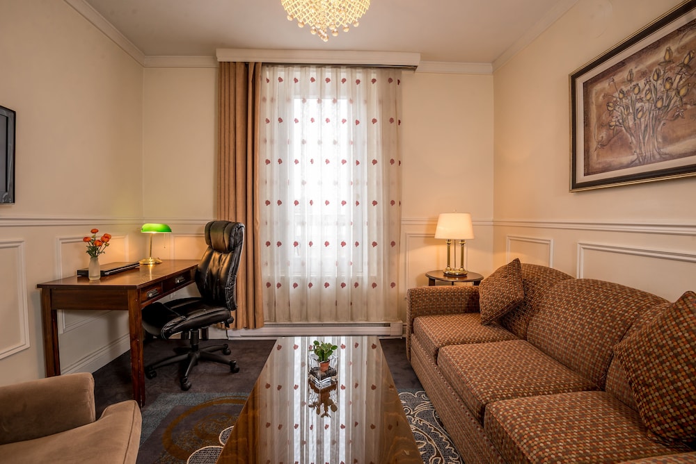 Parc Suites Hotel 34/50