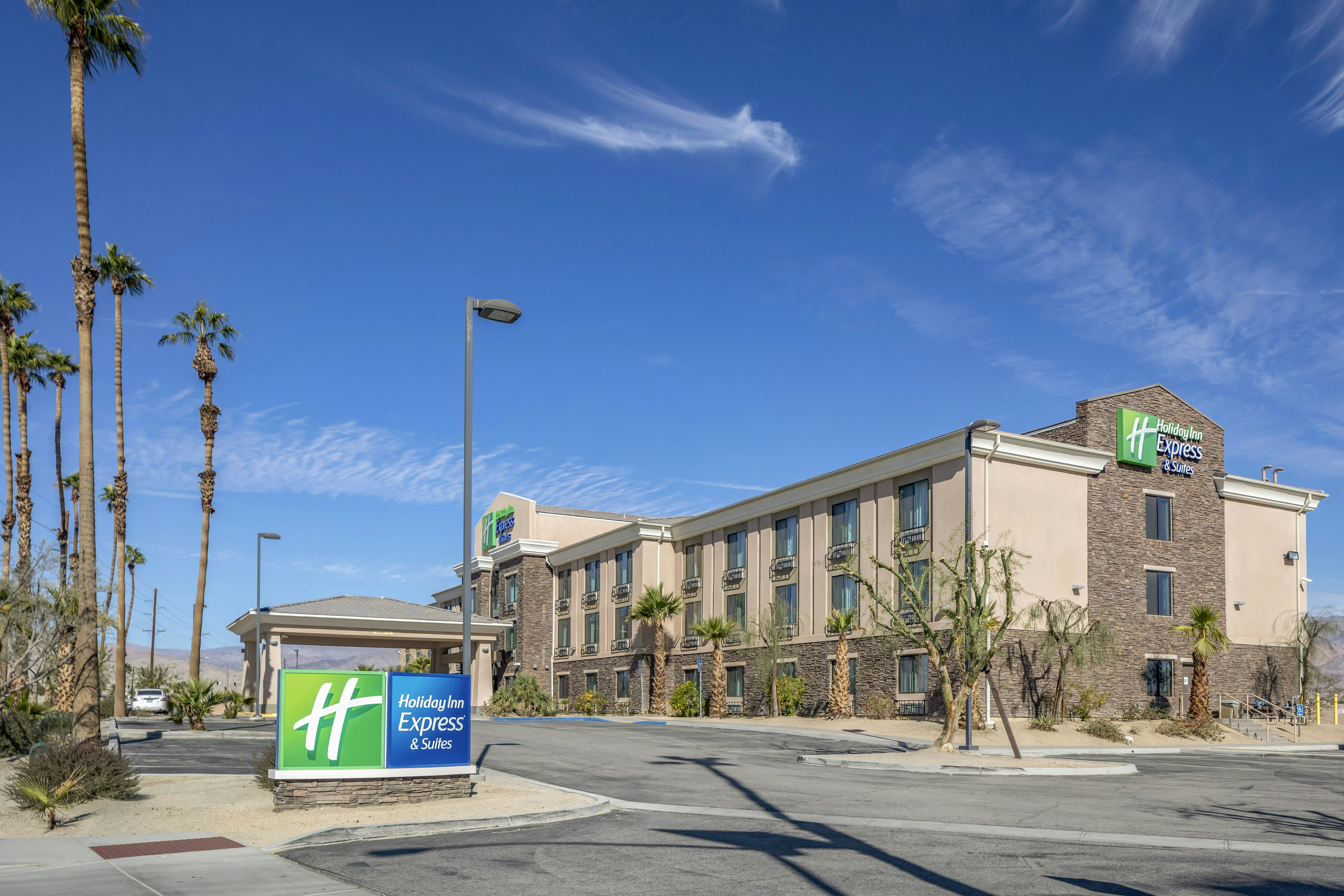 Holiday Inn Express Hotel & Suites Indio - Coachella Valley 75/78