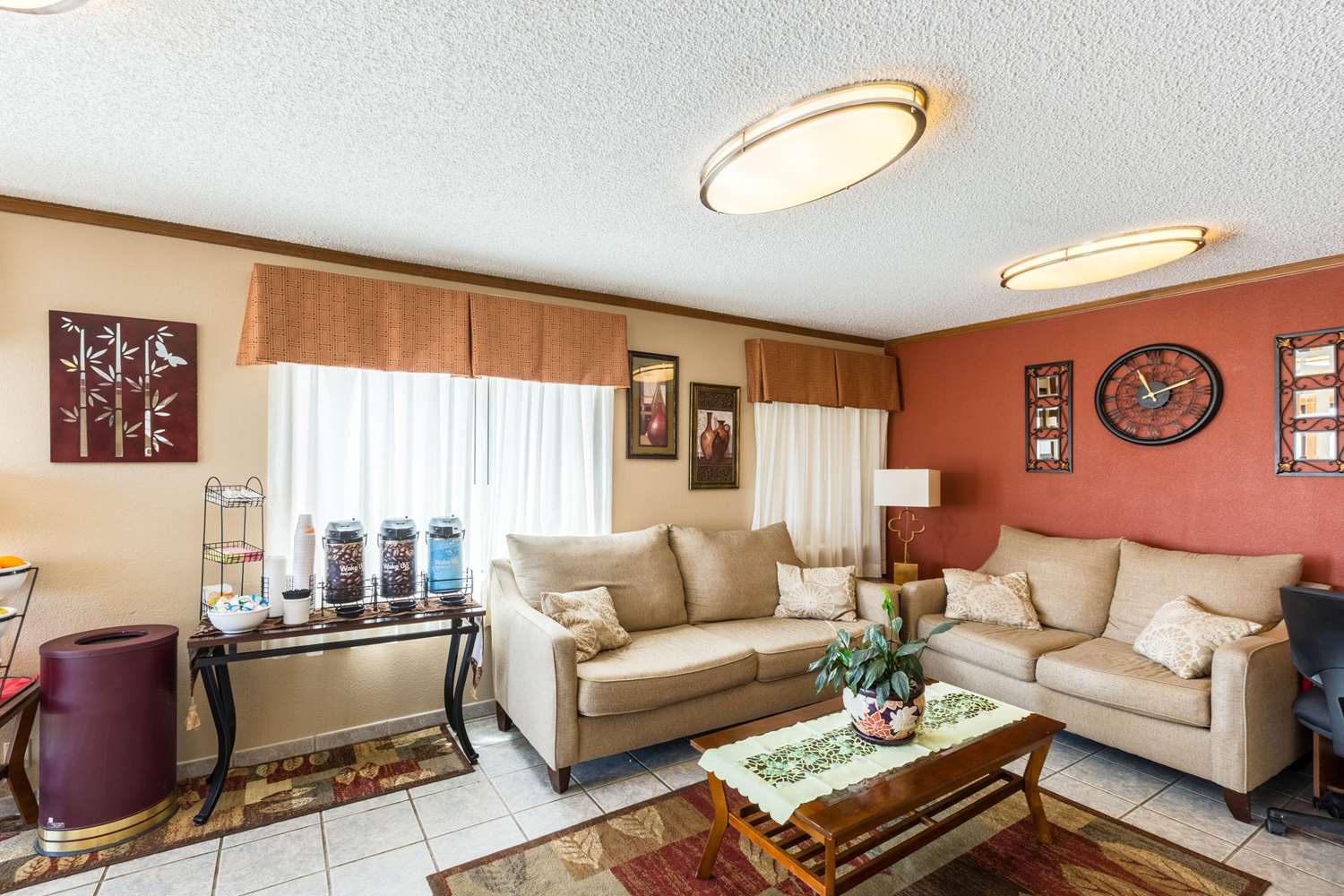Quality Inn Scottsbluff NE 17/24