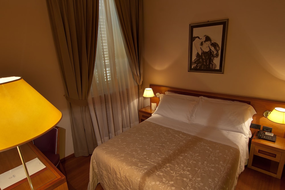 Albergo Celide 12/79
