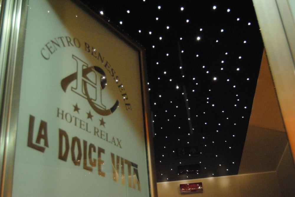 Hotel Relax photo3