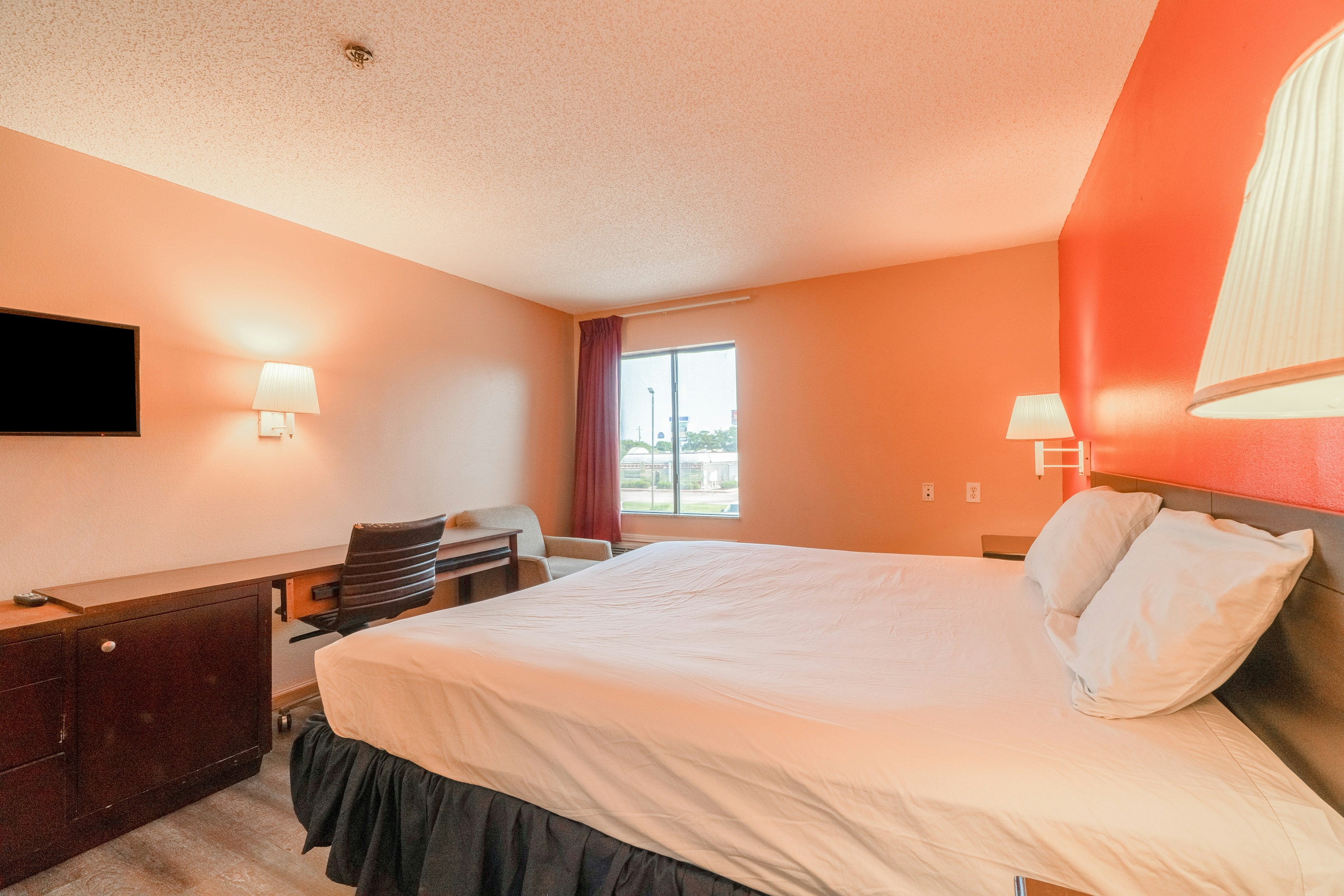 Fairway Inn 11/51