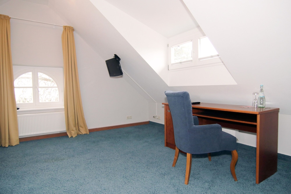 Halbersbacher. Hotel Annaberg 23/50