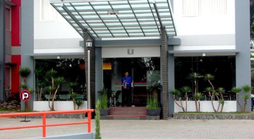 Wirton Dago Hotel 8/49