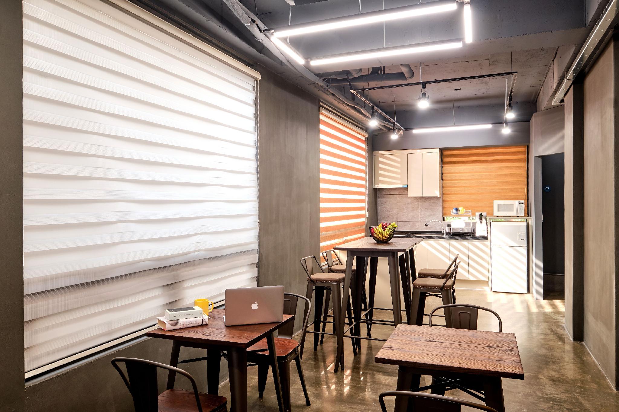 Chason M Dongdaemun 39/44