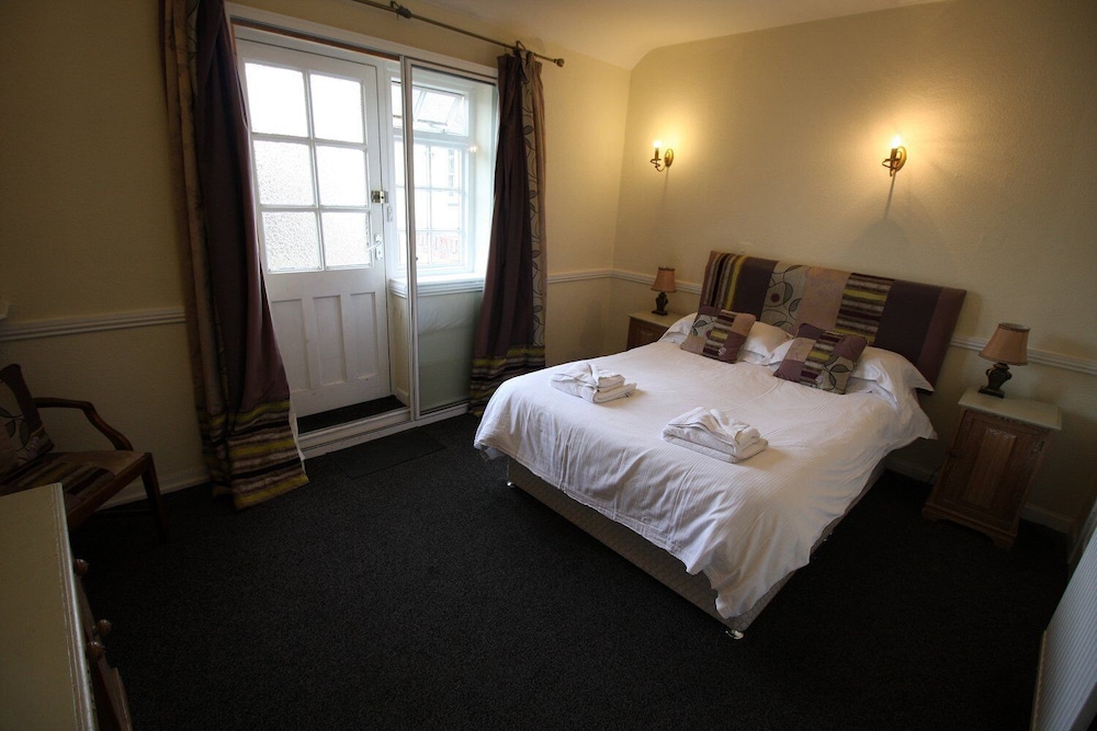 White Hart Hotel &amp; Restaurant 10/42