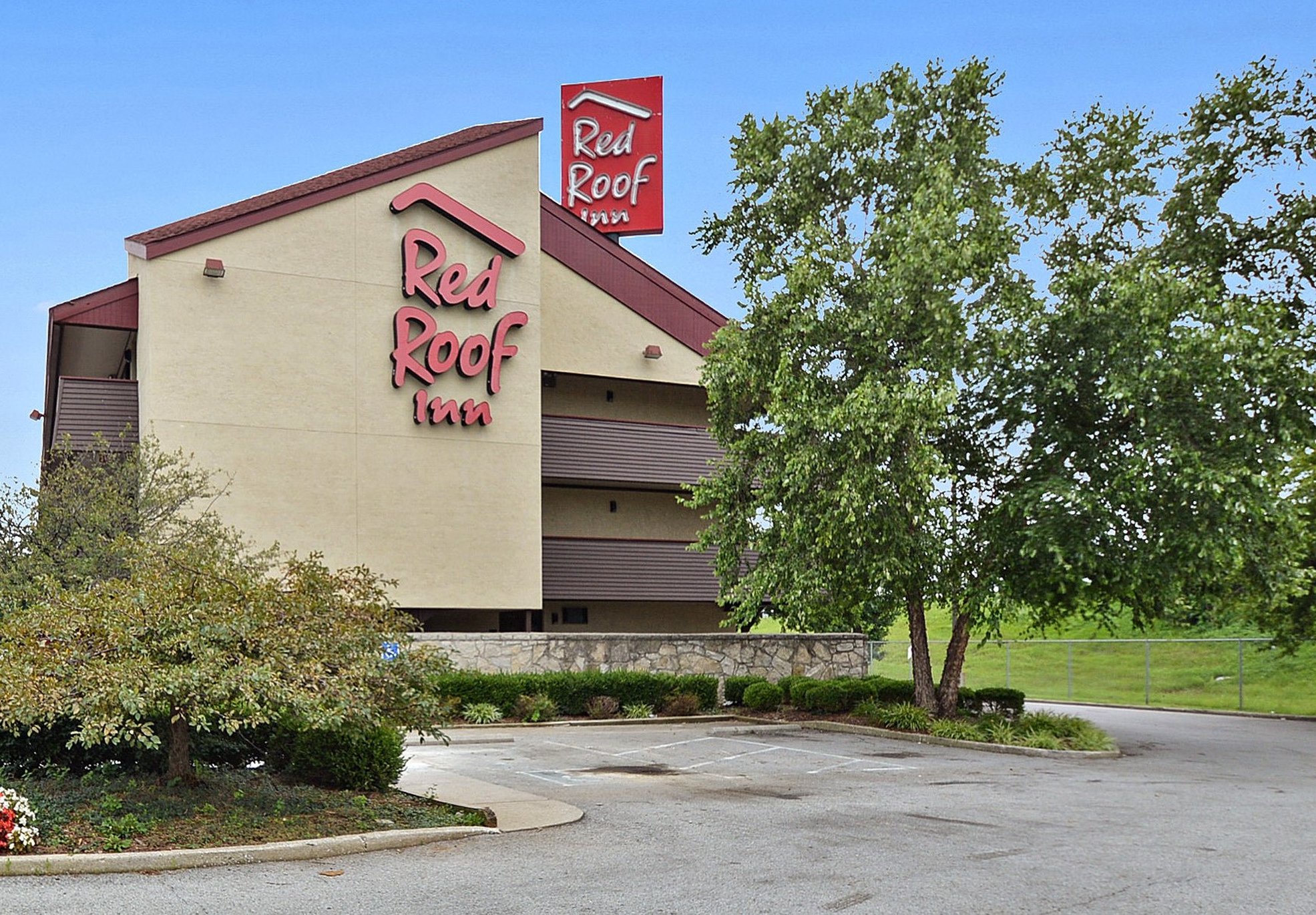 Red Roof Inn Louisville Expo Airport 3/9