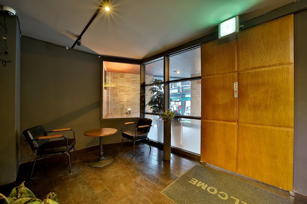 Seomyeon Hound Hotel 1St Street 36/54