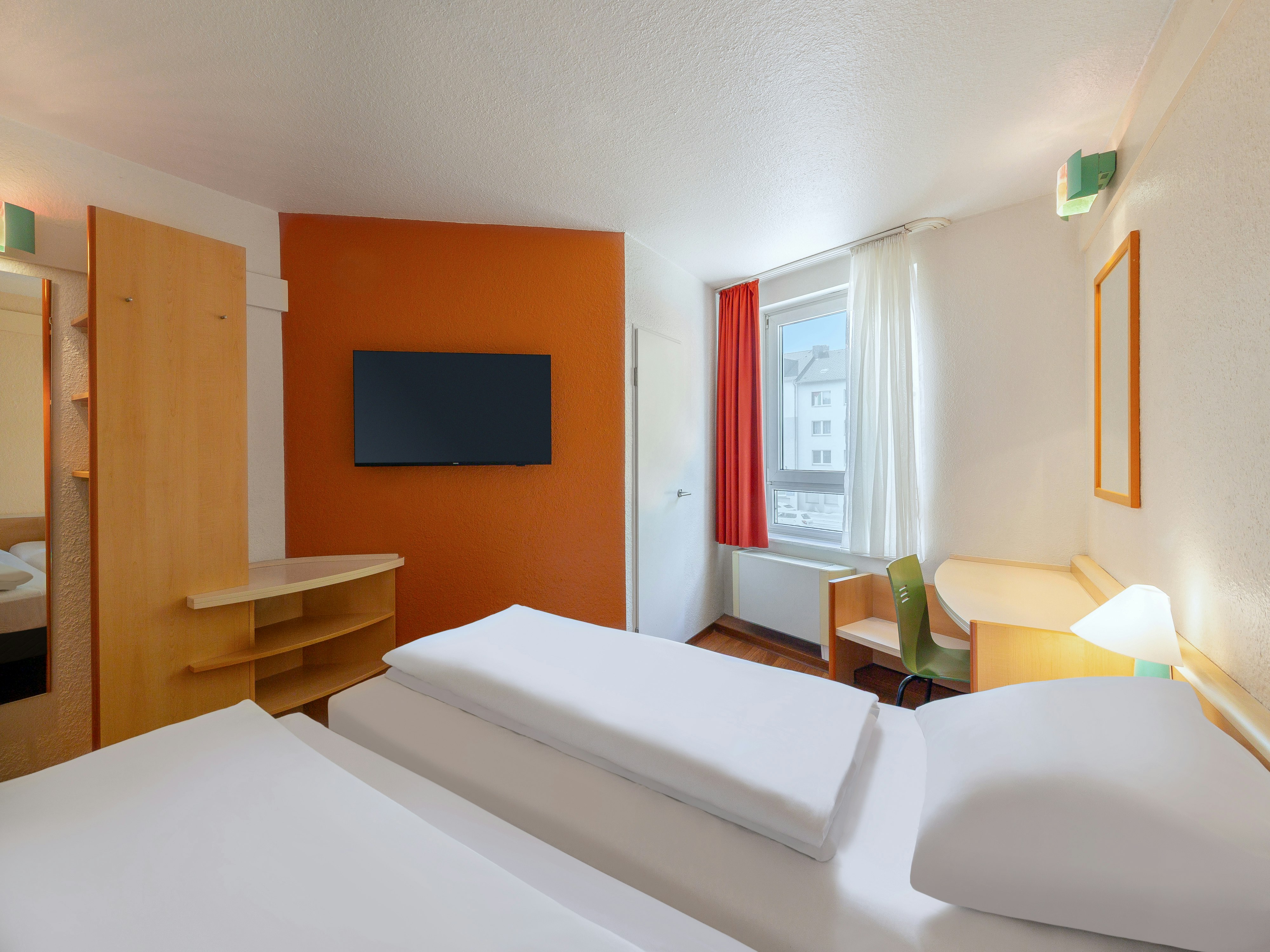 B&B HOTEL Bochum Hbf-Sud 18/56