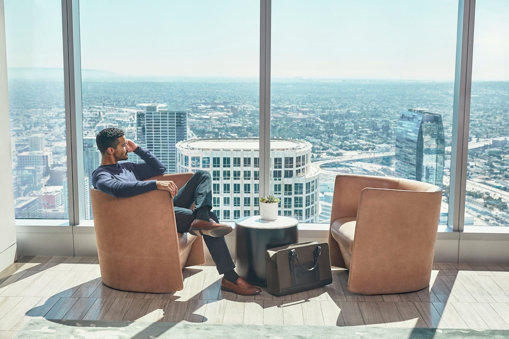 INTERCONTINENTAL LOS ANGELES DOWNTOWN 10/79