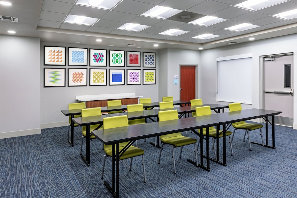 Holiday Inn Express Hotel & Suites Shreveport - West 63/68