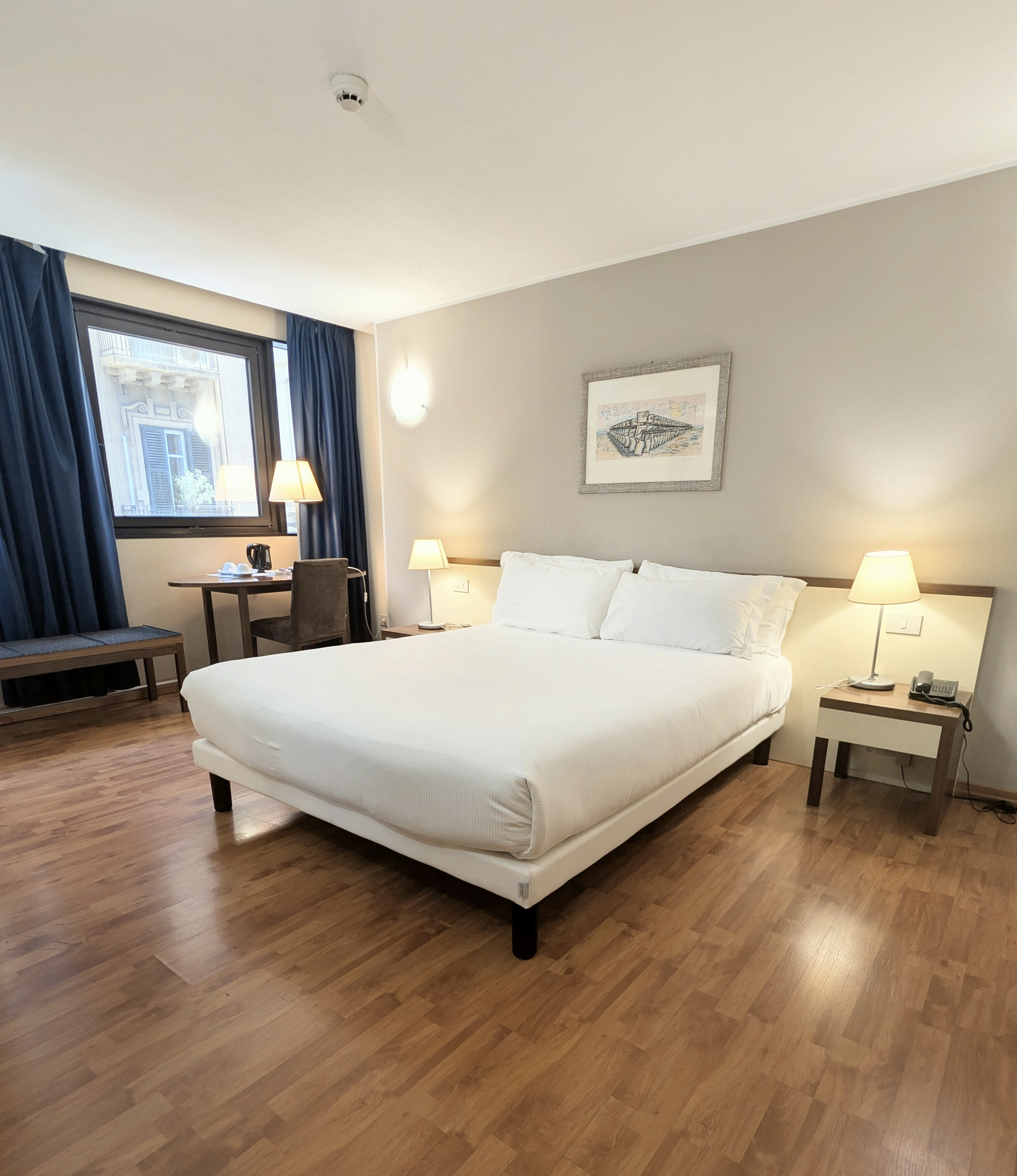 Cristal Hotel Palermo 8/23