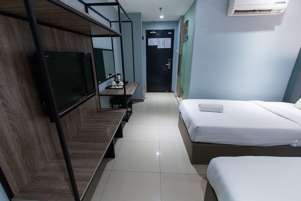 Hotel 99 - Bandar Puteri Puchong 22/56
