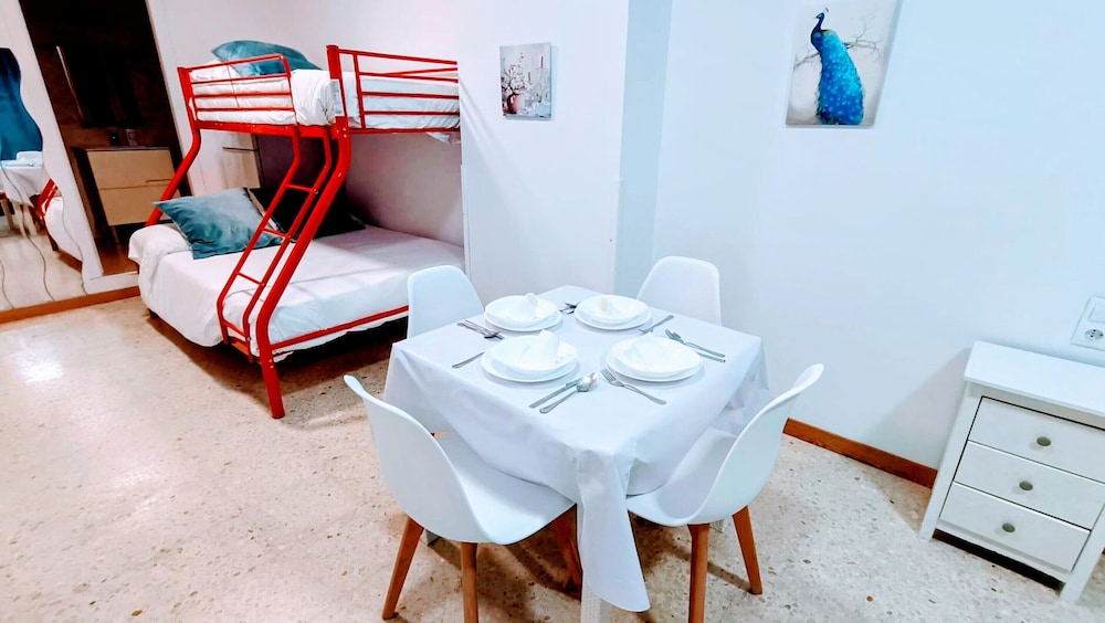Hostal estudios 30/48