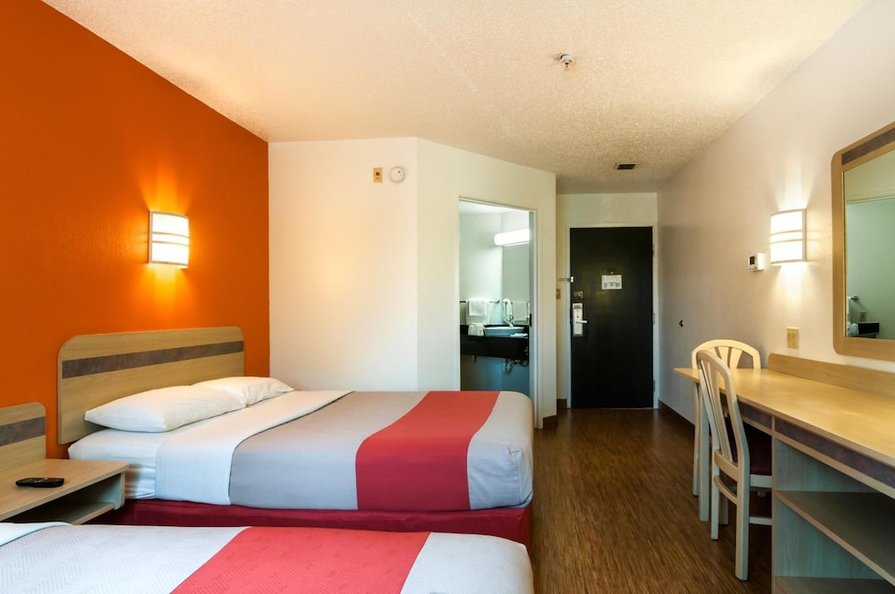 Motel6 Joliet, IL - Chicago - I-55 22/57
