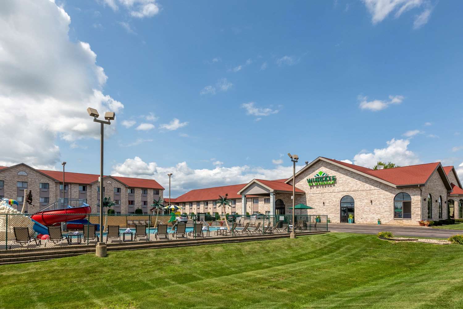 Wingate by Wyndham Wisconsin Dells Waterpark 53/56