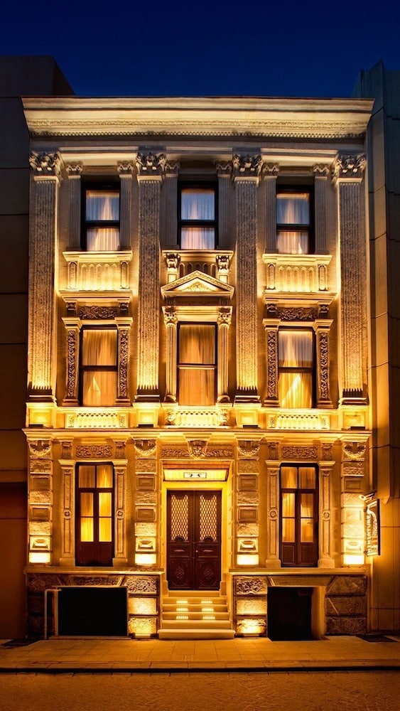 Hotel Miniature 2/75