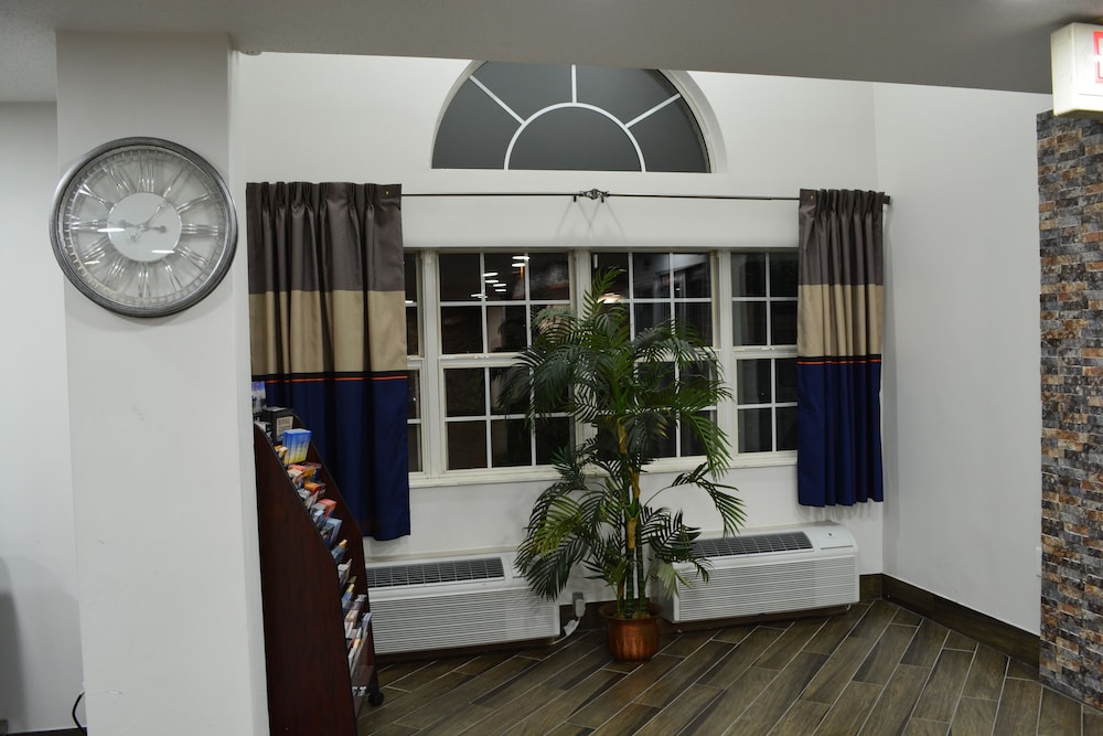 Microtel Inn & Suites by Wyndham BWI Airport Baltimore 24/40