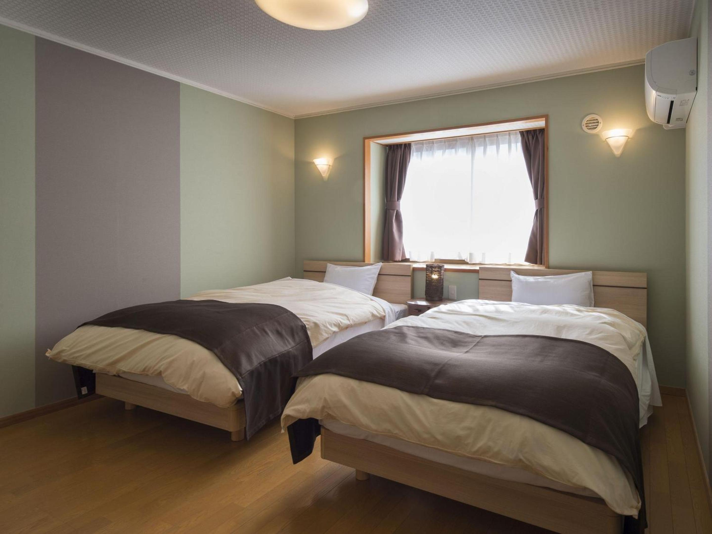 Deluxe, Cottage, Twin Beds, 3 Futon Beds, Outdoor Spring Bath