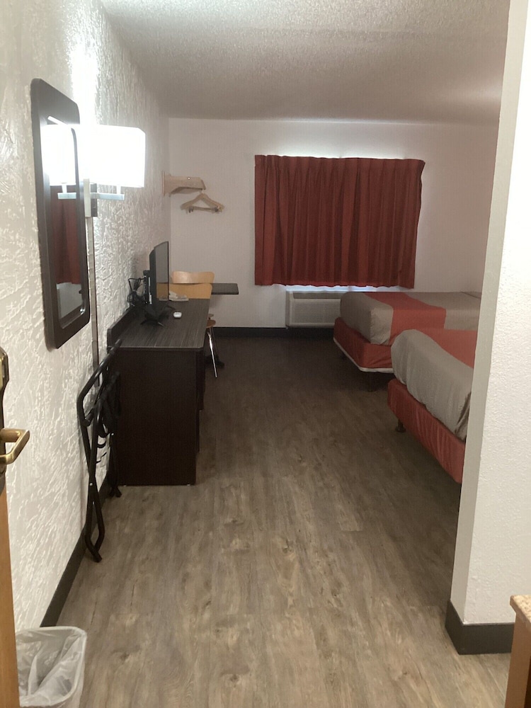 Motel6 Bridgeview, IL 45/64