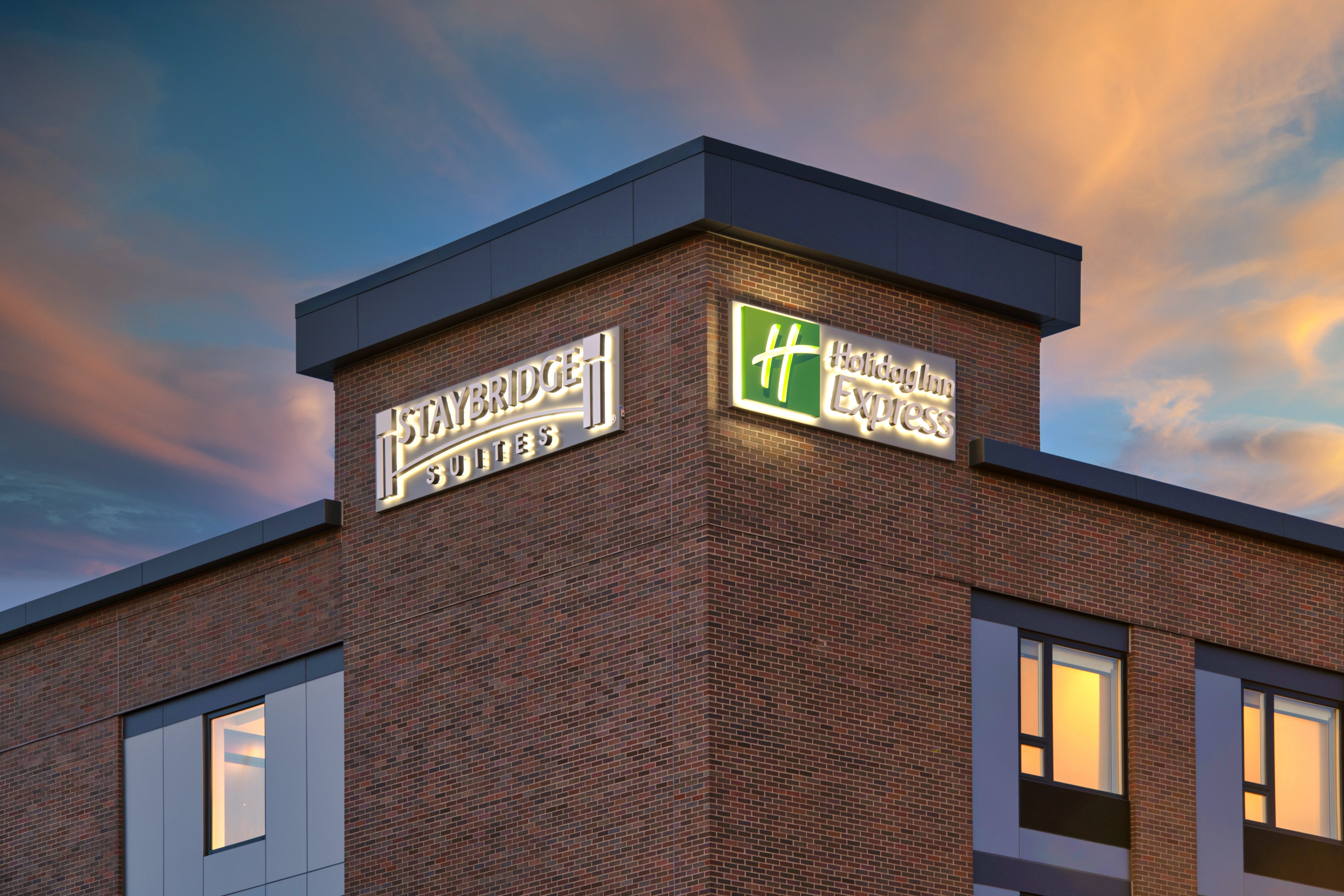 Staybridge Suites Boston Logan Airport - Revere 2/63