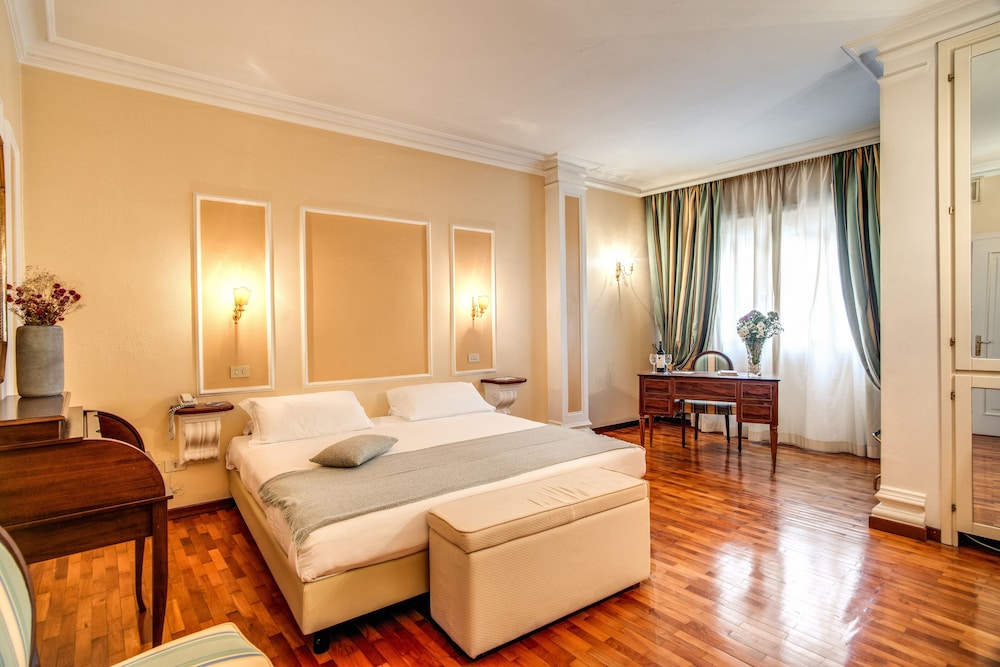 Hotel City Palazzo Dei Cardinali 13/80