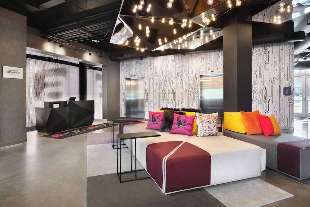 Aloft Atlanta Perimeter Center 26/33