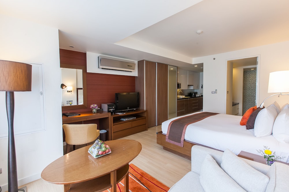 Room at Oakwood Residence Sukhumvit 24 Bangkok, BANGKOK