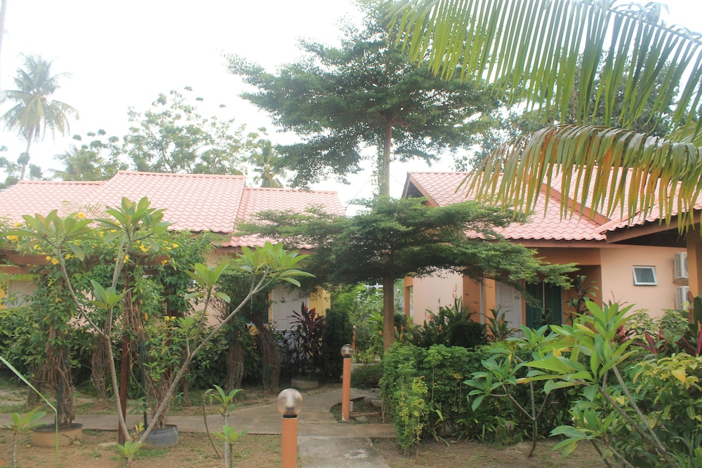 Chenang Inn 55/61