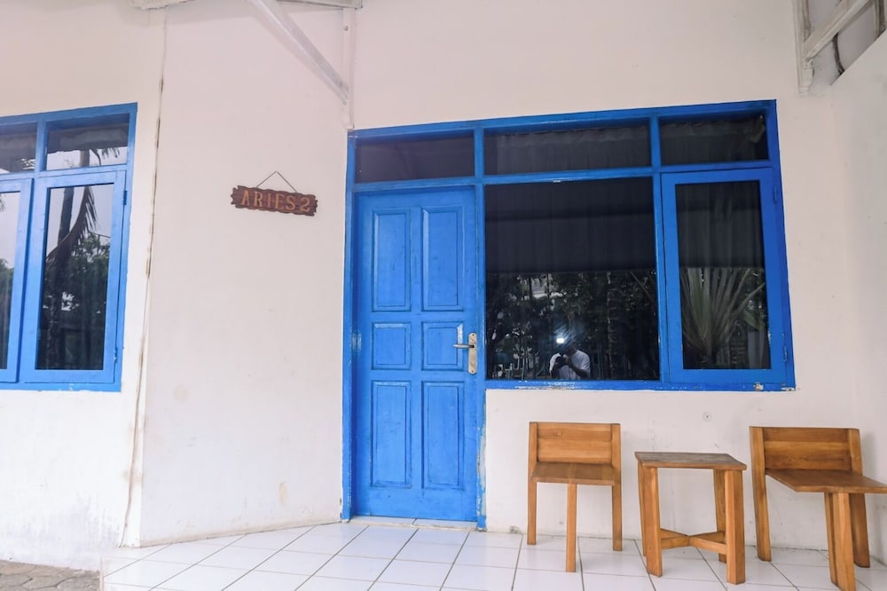 Aries Biru Hotel and Villa 6/49